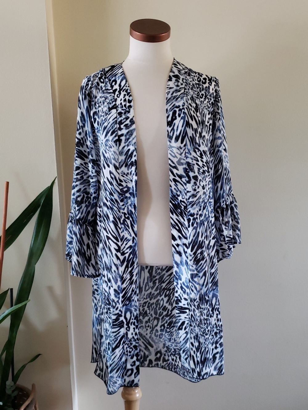 ROBIN Artizan   Long Sheer Kimono Womens  Blue Gray Paisley Ruffle 3/4 Sleeve M